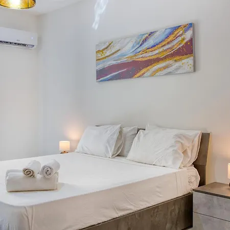 Apartment Apartment In Marsalforn Near Beaches & Seaside Dining
