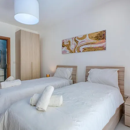 Apartment Lovely 2br With Private Balcony In Marsalforn By 360 Estates