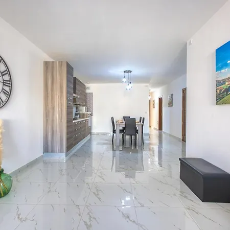 Lovely 2br With Private Balcony In Marsalforn By 360 Estates Apartment